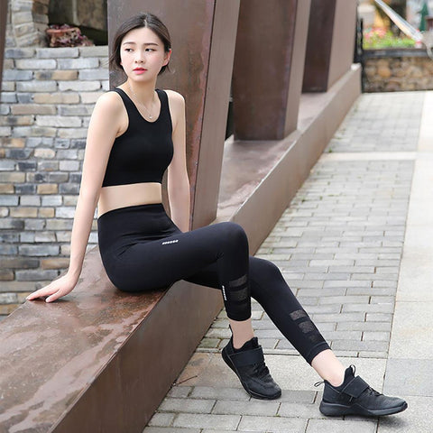 WOMEN'S QUICK-DRYING YOGA CAPRI LEGGINGS