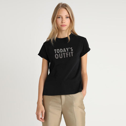 GU TODAY'S OUTFIT CREW NECK TEE SHIRT